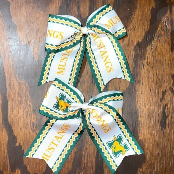 Bundle of 2 bows - Picture 1 of 2